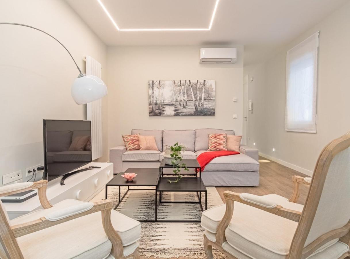 Experience The Best Of Madrid! Gran Via Apartment For 6, Comfort And Style In The Heart Of Chueca III Bagian luar foto