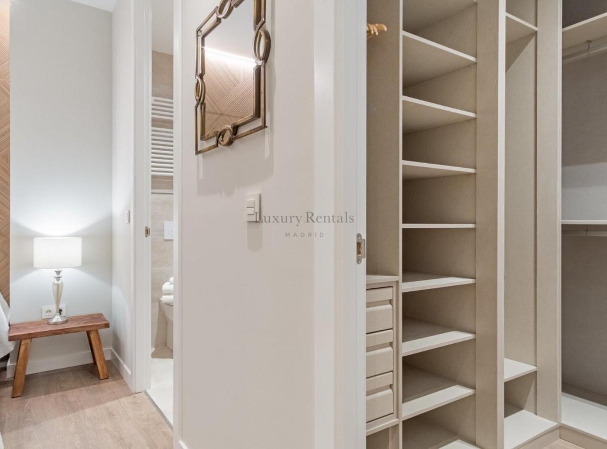 Experience The Best Of Madrid! Gran Via Apartment For 6, Comfort And Style In The Heart Of Chueca III Bagian luar foto